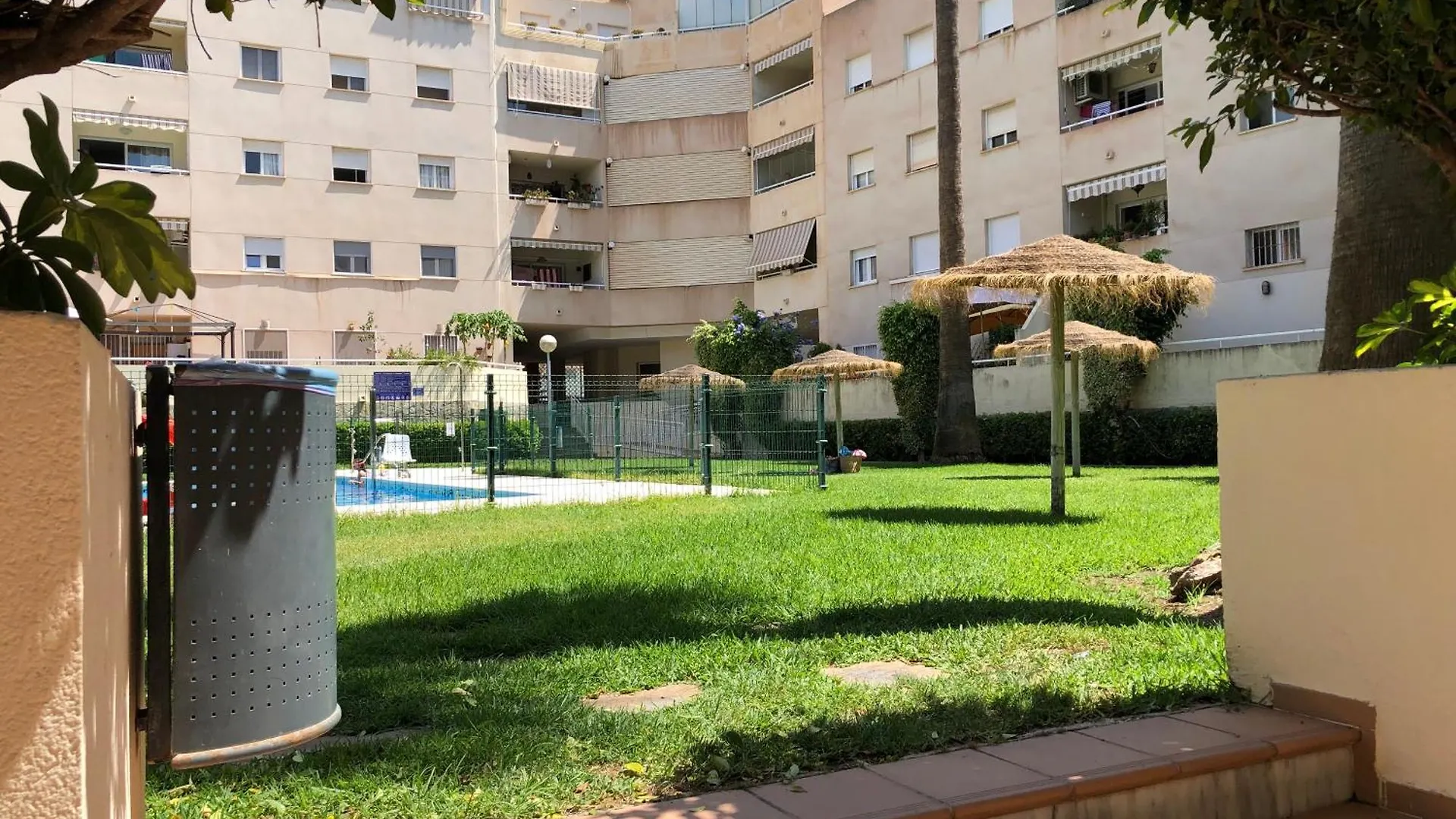 Apartamento Teatinos Pool Málaga España